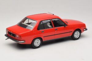 Renault 18 Red MCG 1:18 MCG18595 Diecast — photo 2 of 6