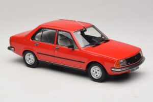 Renault 18 Red MCG 1:18 MCG18595 Diecast — photo 4 of 6