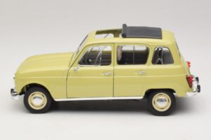 Renault 4L Yellow Solido 1:18 8062 Diecast — photo 3 of 7