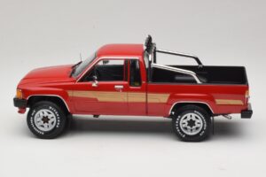 Toyota Hilux N50 Xtra Cab 4x4 Red KK-Scale 1:18 KKDC181562 Diecast — photo 3 of 6