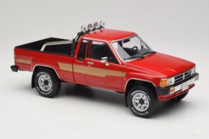 Toyota Hilux N50 Xtra Cab 4x4 Red KK-Scale 1:18 KKDC181562 Diecast — photo 4 of 6