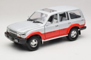 Toyota Land Cruiser J80 Silver Red Road Legends 1:18 92098 Diecast