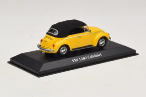 Volkswagen 1302 Cabriolet Yellow Maxichamps 1:43 940055030 Diecast — photo 2 of 5