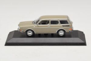Volkswagen 411 LE Variant Savanna Beige Minichamps 1:43 400051114 Diecast