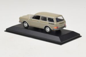 Volkswagen 411 LE Variant Savanna Beige Minichamps 1:43 400051114 Diecast — photo 3 of 5