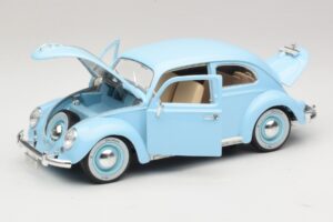 Volkswagen Beetle Blue Bburago 1:18 3381 Diecast — photo 2 of 8