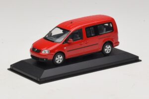 Volkswagen Caddy 2K Bus Red Minichamps 1:43 CADDY009 Diecast — photo 2 of 5