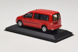 Volkswagen Caddy 2K Bus Red Minichamps 1:43 CADDY009 Diecast — photo 3 of 5