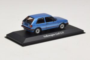 Volkswagen Golf GTI Mk2 Blue Metallic Maxichamps 1:43 940054120 Diecast — photo 2 of 5