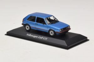 Volkswagen Golf GTI Mk2 Blue Metallic Maxichamps 1:43 940054120 Diecast — photo 3 of 5