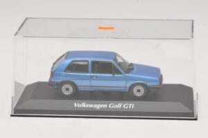 Volkswagen Golf GTI Mk2 Blue Metallic Maxichamps 1:43 940054120 Diecast — photo 4 of 5