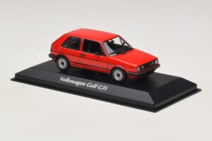 Volkswagen Golf GTI Mk2 Red Maxichamps 1:43 940054121 Diecast — photo 3 of 5