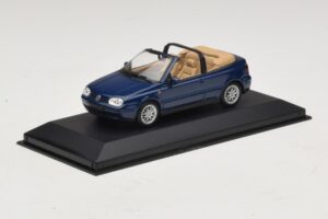 Volkswagen Golf Mk4 Cabriolet Blue Dealer Edition Minichamps 1:43 GOLF005 Diecast — photo 2 of 5