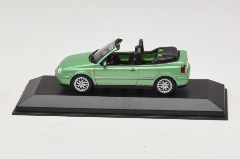 Volkswagen Golf Mk4 Cabriolet Green Metallic Minichamps 1:43 430058335 Diecast