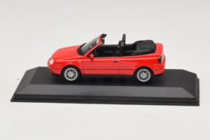 Volkswagen Golf Mk4 Cabriolet Red Dealer Edition Minichamps 1:43 GOLF006 Diecast