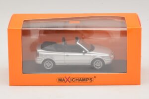 Volkswagen Golf Mk4 Cabriolet Silver Maxichamps 1:43 940058331 Diecast — photo 5 of 5