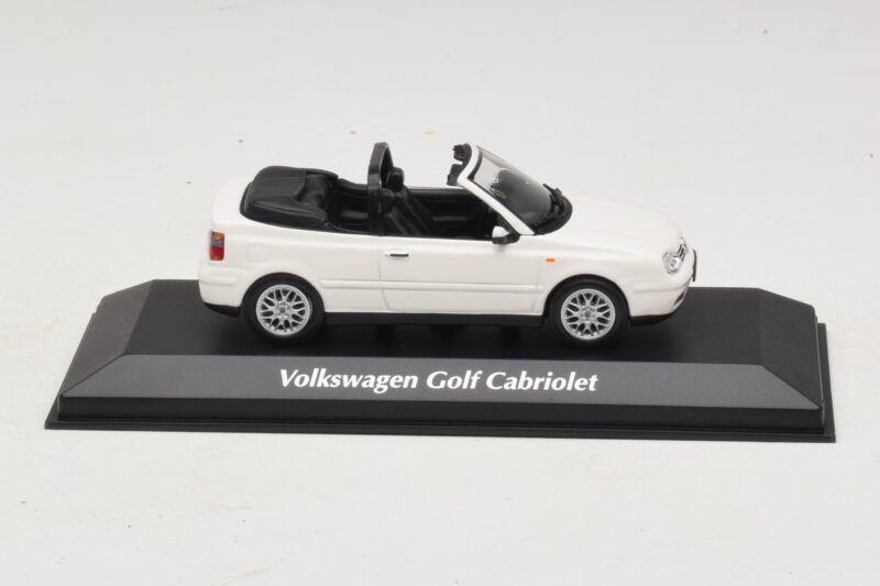 Volkswagen Golf Mk4 Cabriolet White Maxichamps 1:43 940058330 Diecast