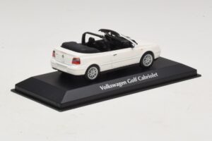 Volkswagen Golf Mk4 Cabriolet White Maxichamps 1:43 940058330 Diecast — photo 2 of 5