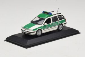 Volkswagen Golf Mk4 Variant Polizei Minichamps 1:43 430056090 Diecast — photo 2 of 5