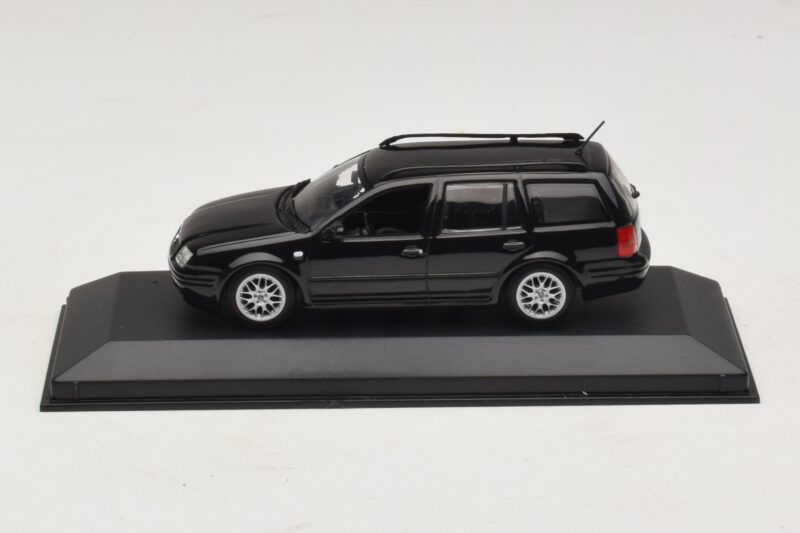 Volkswagen Golf Mk4 Variant Sport Highline BBS Edition Black Minichamps 1:43 GOLF008 Diecast