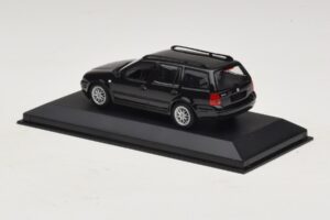 Volkswagen Golf Mk4 Variant Sport Highline BBS Edition Black Replacement Box Minichamps 1:43 GOLF008-R1 Diecast — photo 3 of 5