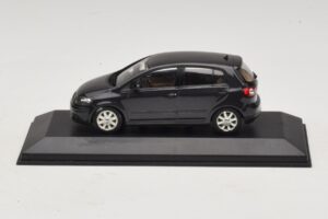 Volkswagen Golf Plus Mk5 Black Minichamps 1:43 GOLF007 Diecast