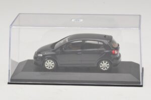 Volkswagen Golf Plus Mk5 Black Minichamps 1:43 GOLF007 Diecast — photo 4 of 5