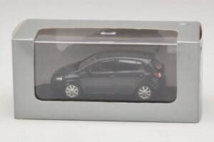 Volkswagen Golf Plus Mk5 Black Minichamps 1:43 GOLF007 Diecast — photo 5 of 5