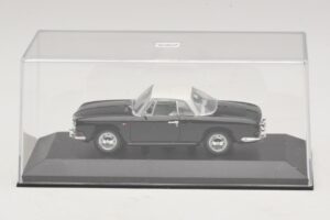 Volkswagen Karmann Ghia Black With White Roof Minichamps 1:43 430050224 Diecast — photo 4 of 5