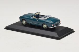 Volkswagen Karmann Ghia Cabriolet Dark Blue Minichamps 1:43 GHIA001 Diecast — photo 3 of 5