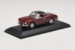 Volkswagen Karmann Ghia Red With Black Roof Minichamps 1:43 GHIA002 Diecast — photo 2 of 5