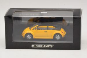 Volkswagen New Beetle Cabriolet Yellow Minichamps 1:43 BEETLE002 Diecast — photo 5 of 5
