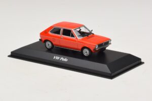 Volkswagen Polo Mk1 Red Maxichamps 1:43 940050500 Diecast — photo 3 of 5