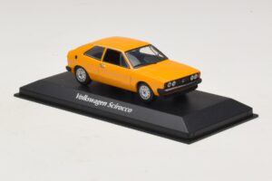 Volkswagen Scirocco Mk1 Yellow Maxichamps 1:43 940050424 Diecast — photo 3 of 5