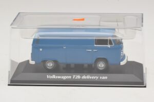 Volkswagen T2b Delivery Van Blue Maxichamps 1:43 940053061 Diecast — photo 4 of 5