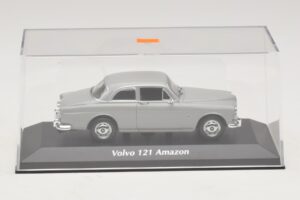Volvo 121 Amazon Grey Maxichamps 1:43 940171000 Diecast — photo 4 of 5