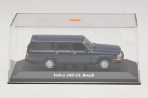 Volvo 240 GL Estate Dark Blue Maxichamps 1:43 940171412 Diecast — photo 4 of 5