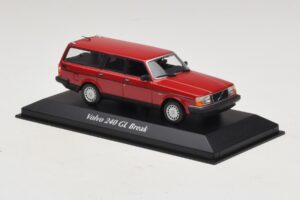 Volvo 240 GL Estate Red Maxichamps 1:43 940171410 Diecast — photo 3 of 5