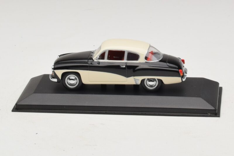 Wartburg A311 Dark Blue White Minichamps 1:43 WARBURG001 Diecast